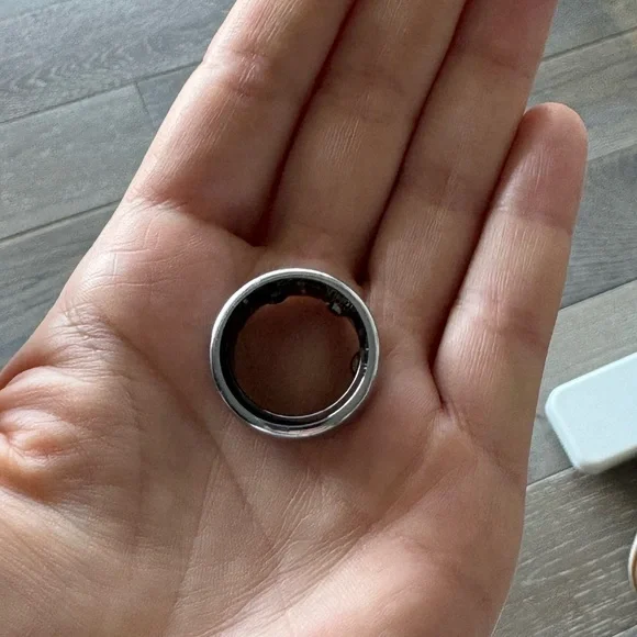 Oura Ring Gen3 Size 8 Horizon Sliver